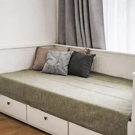 Apartamento Celakovsky-7 By Interhome